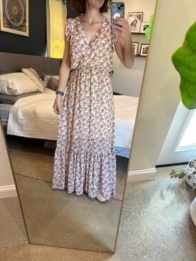 Q2 Floral Maxi Dress - cream with gold blue and pink flowers
